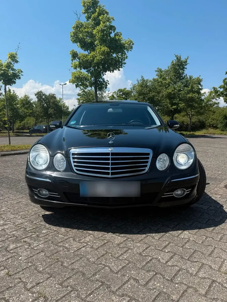 Gebraucht Mercedes E320 224 PS (164 kW) 2007 Schwarz Limousine