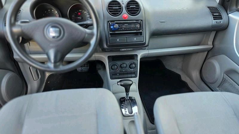 Gebraucht Seat Arosa 60 PS (44 kW) 2001 Silber Kleinwagen