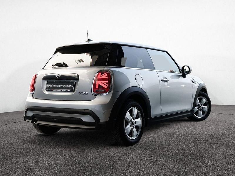 Używany Mini Cooper 136 KM (100 kW) 2023 Srebrny Hatchback