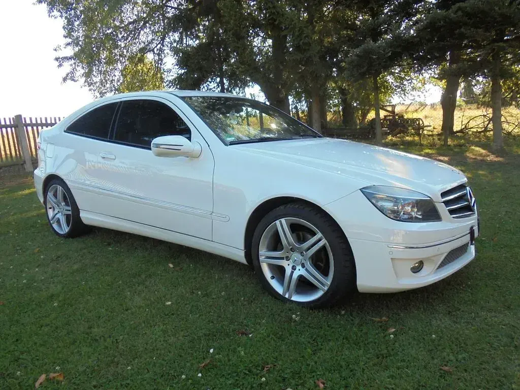 Gebraucht Mercedes CLC180 143 PS (105 kW) 2010 Weiß Coupé