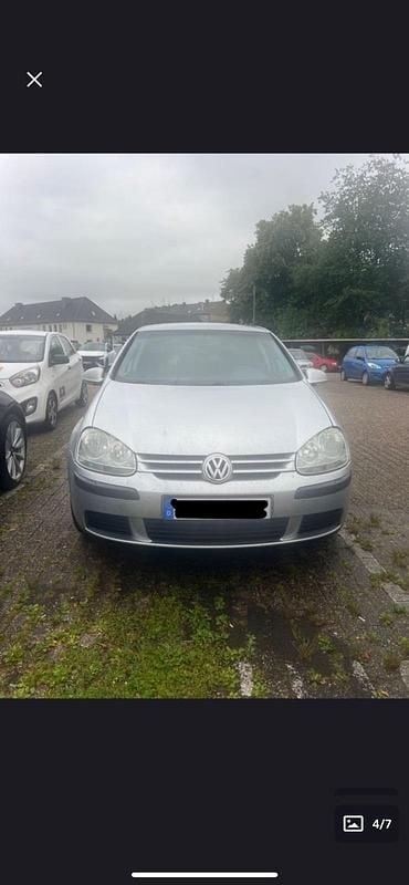 Silber Gebraucht 2005 VW Golf V Limousine | 1.900 € (Guter Preis) - Bild 1/4