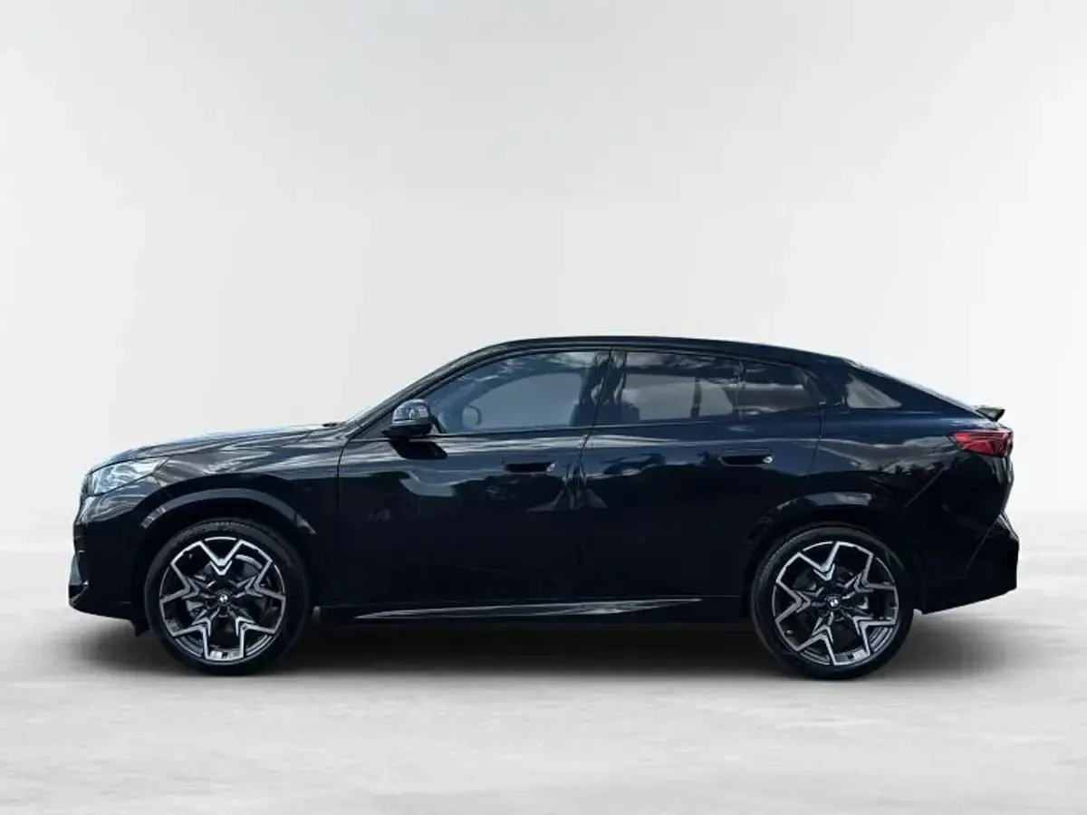 Gebraucht BMW iX2 M Sport 225 kW (306 PS) 2025 Schwarz SUV