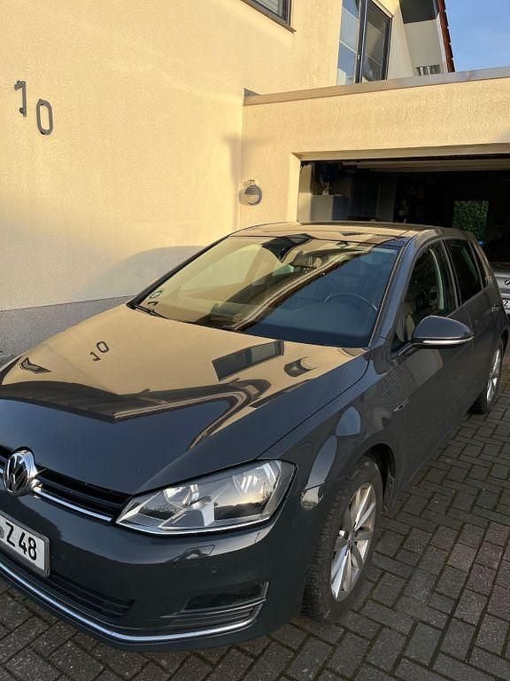 Gebraucht VW Golf VII LOUNGE 150 PS (110 kW) 2015 Grau Limousine