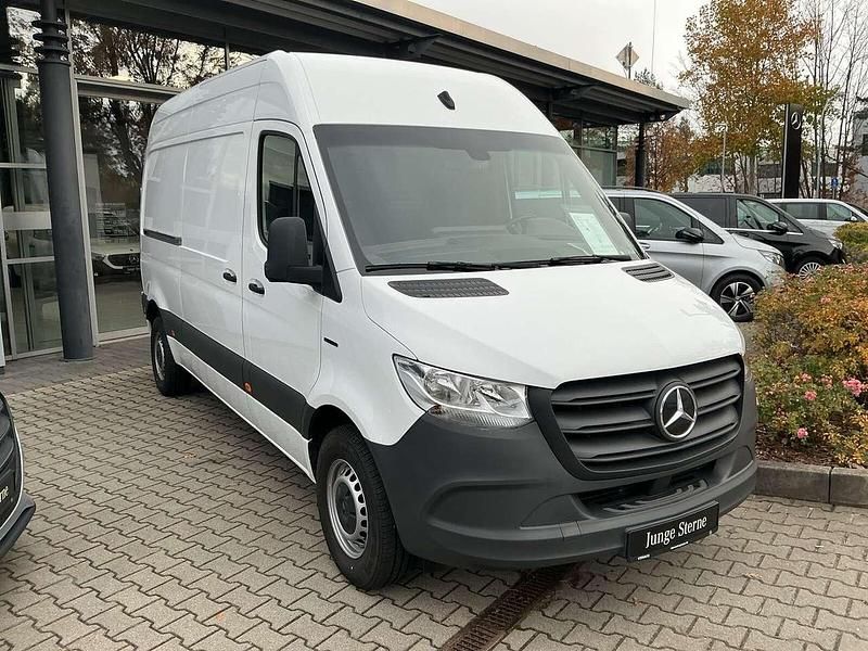 Gebraucht Mercedes Sprinter 85 kW (116 PS) 2023 Arktikweiß Van