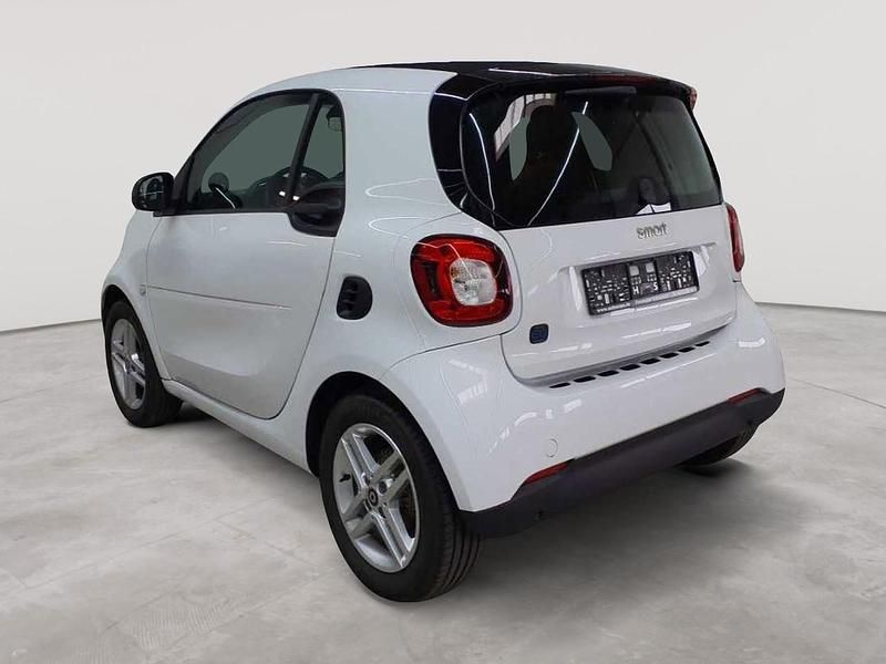 Gebraucht Smart ForTwo Coupé 60 kW (82 PS) 2022 Tridion sicherheitszelle in weiß Coupé
