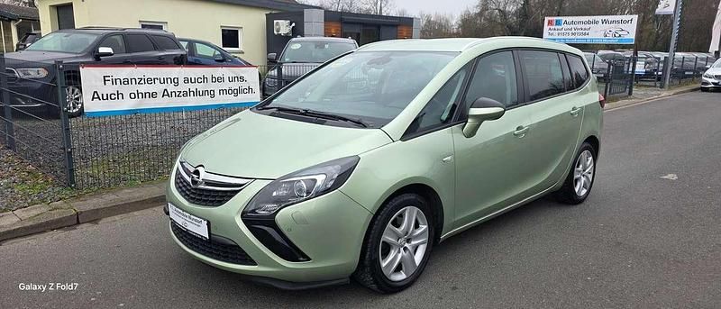 Gebraucht Opel Zafira Tourer Edition 131 PS (96 kW) 2012 Fresh mint Van / Kleinbus