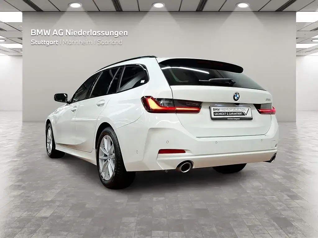 Gebraucht BMW 318 156 PS (114 kW) 2025 Weiß Kombi