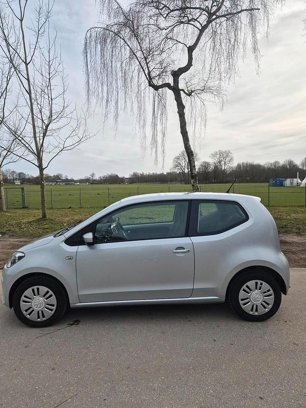 Gebraucht VW up! 60 PS (44 kW) 2015 Silber Kleinwagen