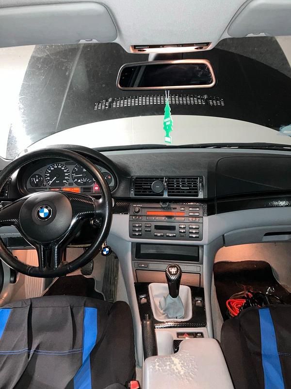 Gebraucht BMW 318 Compact 143 PS (105 kW) 2003 Schwarz Kleinwagen