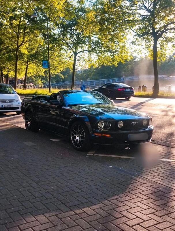 Schwarz Gebraucht 2008 Ford Mustang Cabrio | 16.900 € (Fairer Preis) - Bild 1/4