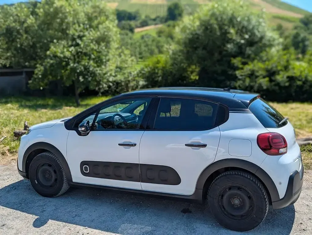 Gebraucht Citroën C3 PureTech 110 PS (80 kW) 2018 Weiß Kleinwagen