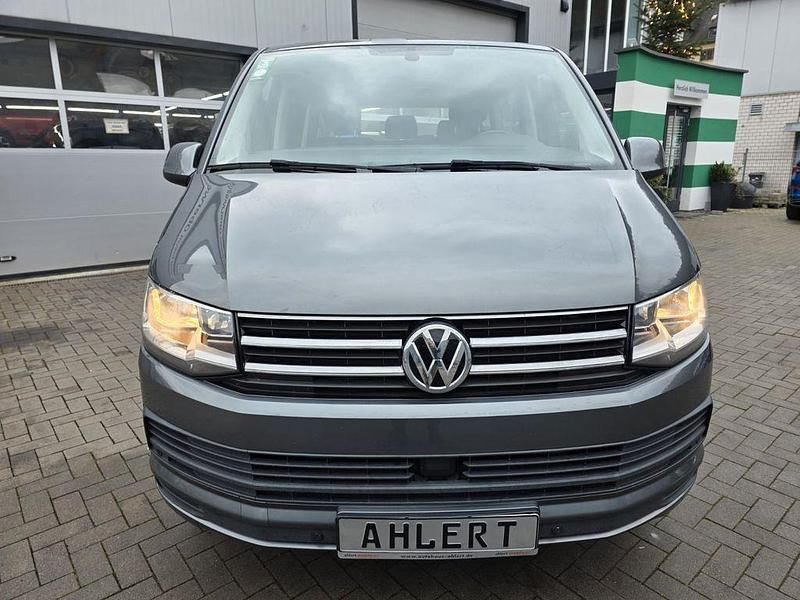 Gebraucht VW T5 Comfortline 150 PS (110 kW) 2015 Grau Van