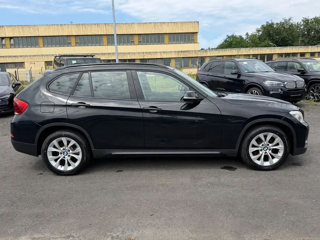 Gebraucht BMW X1 Sport Line 184 PS (135 kW) 2012 Saphirschwarz SUV