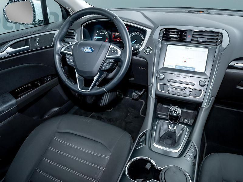 Używany Ford Mondeo 150 KM (110 kW) 2021 Biały Kombi