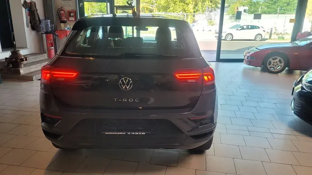 Gebraucht VW T-Roc 110 PS (80 kW) 2022 Grau SUV