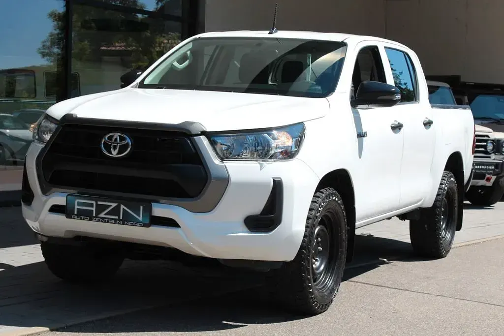 Gebraucht Toyota HiLux 150 PS (110 kW) 2021 Weiß Pickup