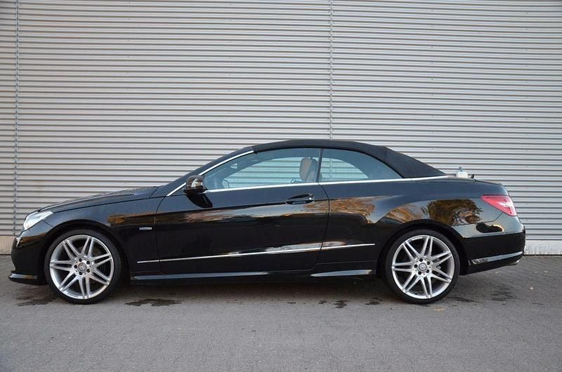 Gebraucht Mercedes E350 Avantgarde 265 PS (194 kW) 2011 Schwarz Cabrio