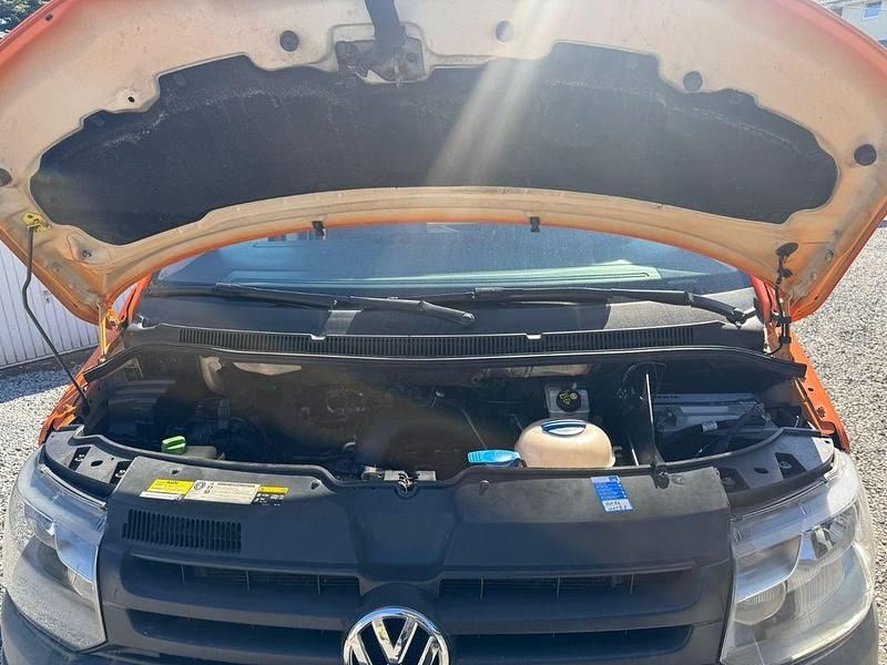 Gebraucht VW Transporter 139 PS (102 kW) 2014 Orange Van