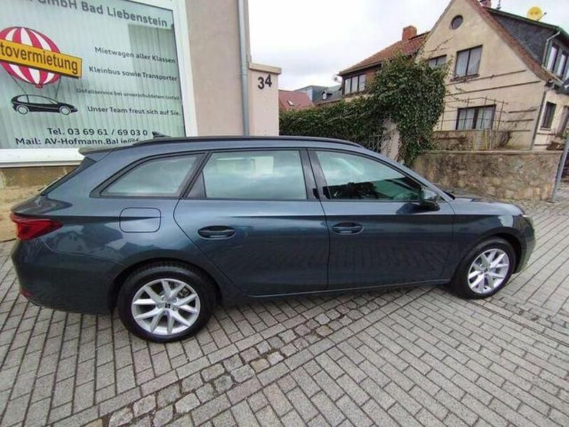 Gebraucht Seat Leon Style 150 PS (110 kW) 2024 Magnetic grau (metallic) Kombi