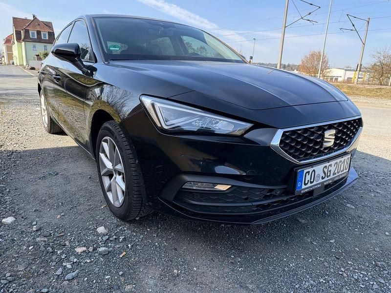 Gebraucht Seat Leon Style 131 PS (96 kW) 2021 Schwarz Limousine