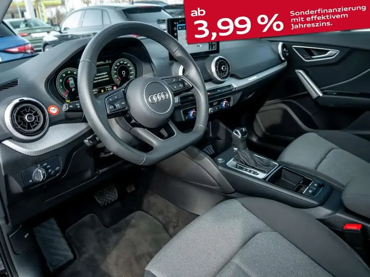 Second-hand Audi Q2 Advanced 150 CP (110 kW) 2025 Negru SUV