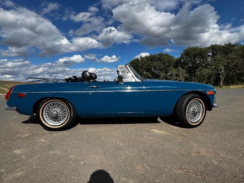 Gebraucht MG B 95 PS (69 kW) 1974 Blau Cabrio