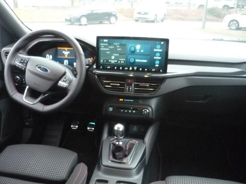 Usata Ford Focus ST-Line X 125 CV (91 kW) 2025 Argento Berlina