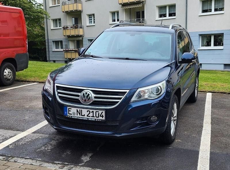 Blau Gebraucht 2011 VW Tiguan Sportline SUV | 6.900 € (Superpreis) - Bild 1/4