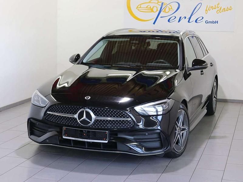 Gebraucht Mercedes C200 AMG line 163 PS (119 kW) 2023 Obsidianschwarz met. Kombi