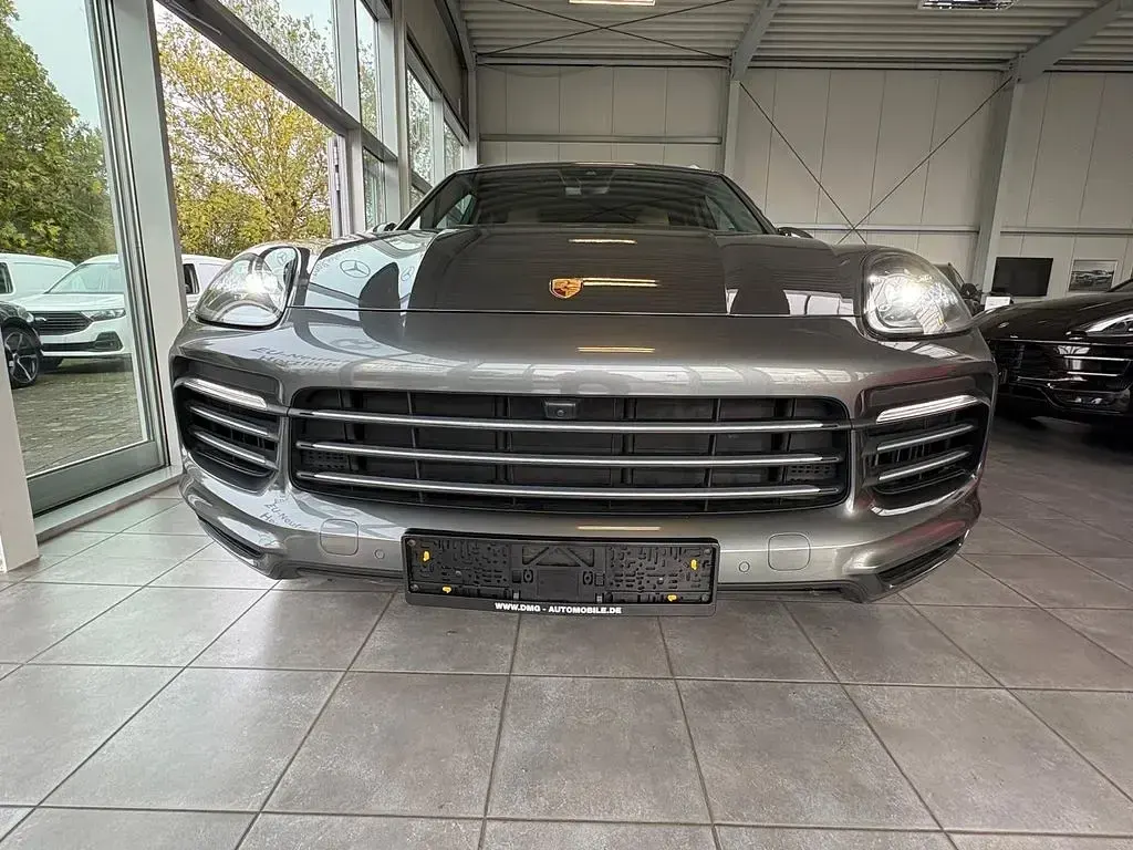 Second-hand Porsche Cayenne 340 CP (250 kW) 2020 Gri SUV