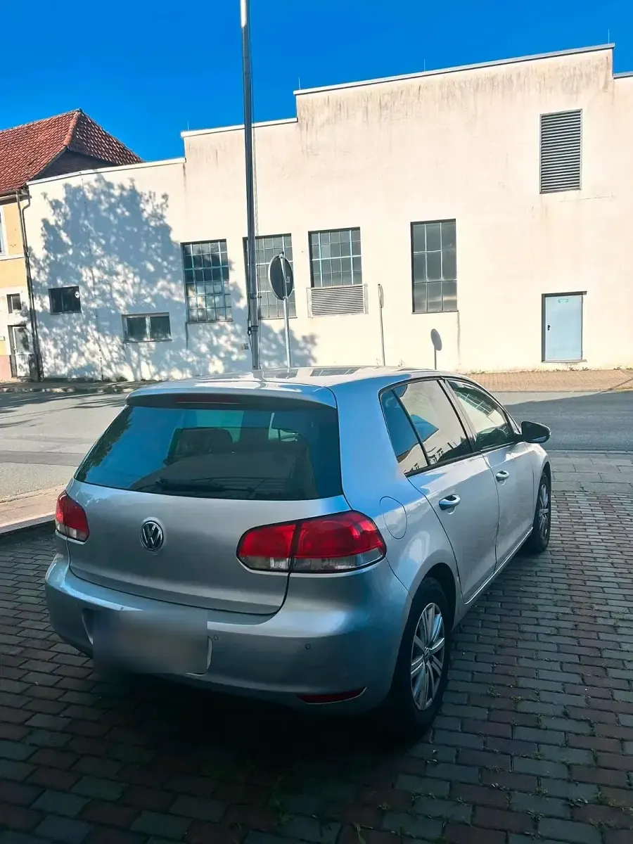 Gebraucht VW Golf VI 102 PS (75 kW) 2008 Silber Kleinwagen