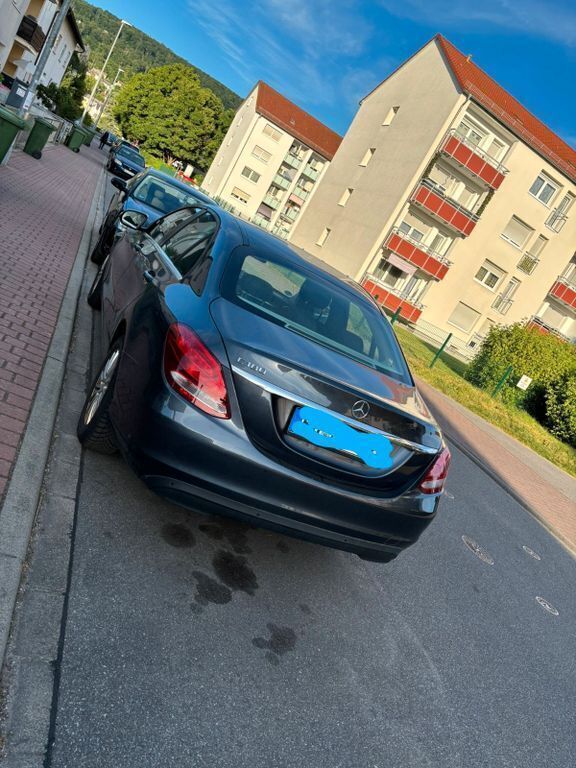 Grau Gebraucht 2014 Mercedes C180 Exclusive Limousine | 12.999 € (Etwas zu teuer) - Bild 1/4