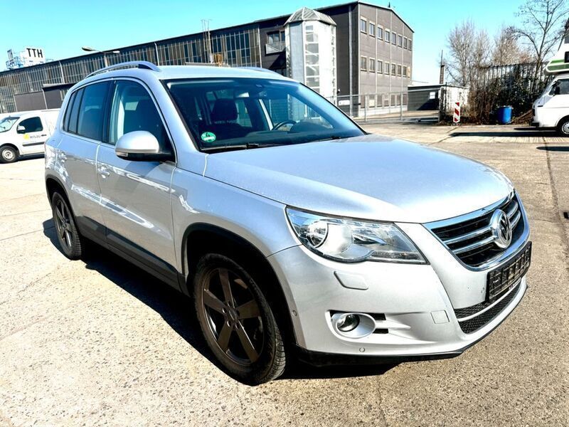 Gebraucht VW Tiguan Team 170 PS (125 kW) 2011 Silber SUV