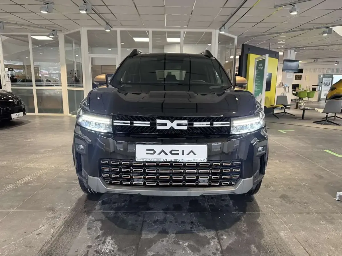 Neu Dacia Bigster Extreme 140 PS (102 kW) 2025 Perlmuttschwarz metallic SUV