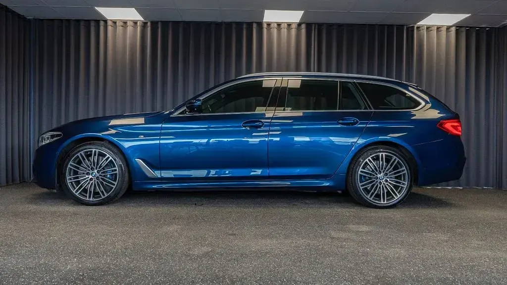Gebraucht BMW 540 M Sport 320 PS (235 kW) 2019 Blau Kombi