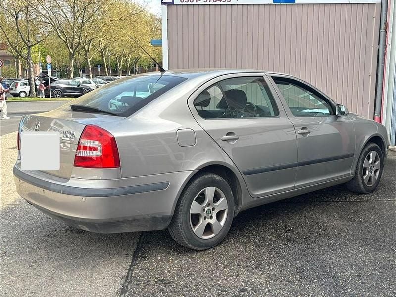 Gebraucht Skoda Octavia Ambiente 160 PS (117 kW) 2008 Braun Limousine