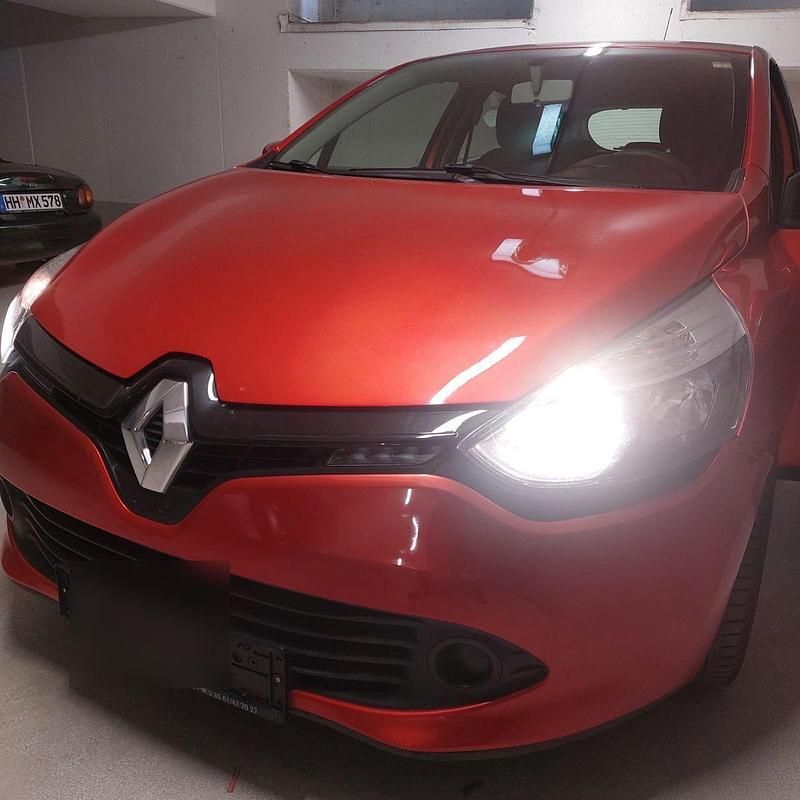 Rot Gebraucht 2013 Renault Clio IV Collection Kleinwagen | 4.999 € (Fairer Preis) - Bild 1/4