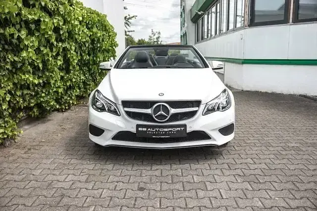 Gebraucht Mercedes E200 184 PS (135 kW) 2016 Weiß Cabrio