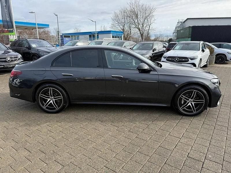 Gebraucht Mercedes E300 AMG 313 PS (230 kW) 2024 Andere Limousine