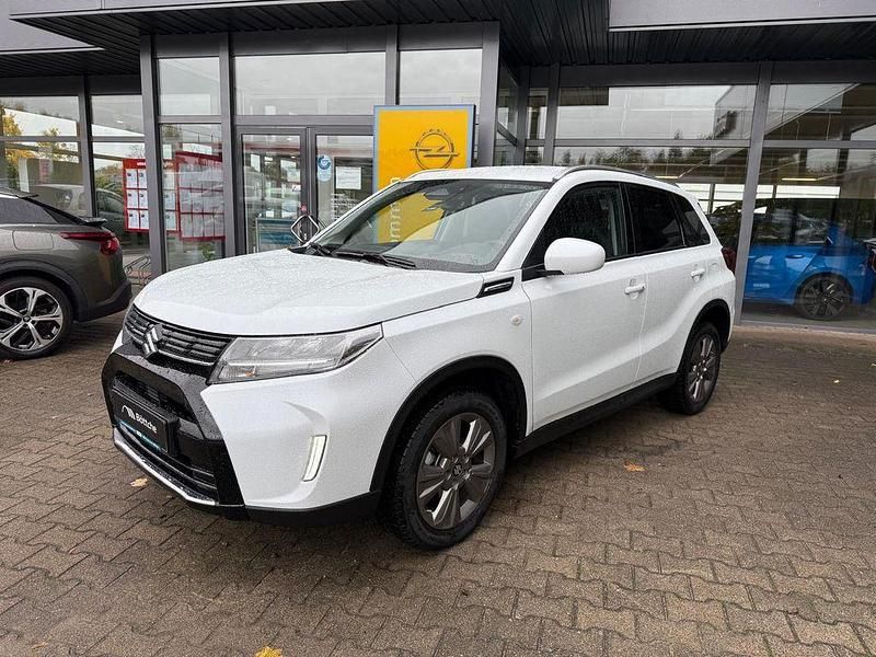 Gebraucht Suzuki Vitara 116 PS (85 kW) 2025 Weiss SUV