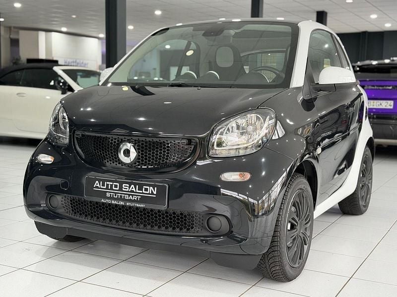 Schwarz Gebraucht 2015 Smart ForTwo Coupé Kleinwagen | 8.990 € (Guter Preis) - Bild 1/4