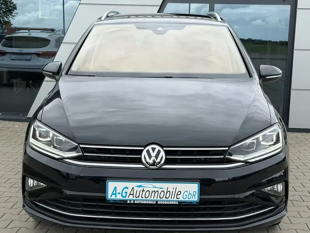 Gebraucht VW Golf VII Highline 150 PS (110 kW) 2020 Schwarz Van / Kleinbus