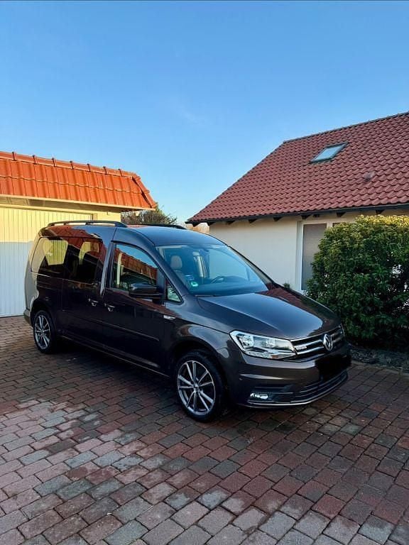 Gebraucht VW Caddy Maxi 110 PS (80 kW) 2019 Braun Van / Kleinbus