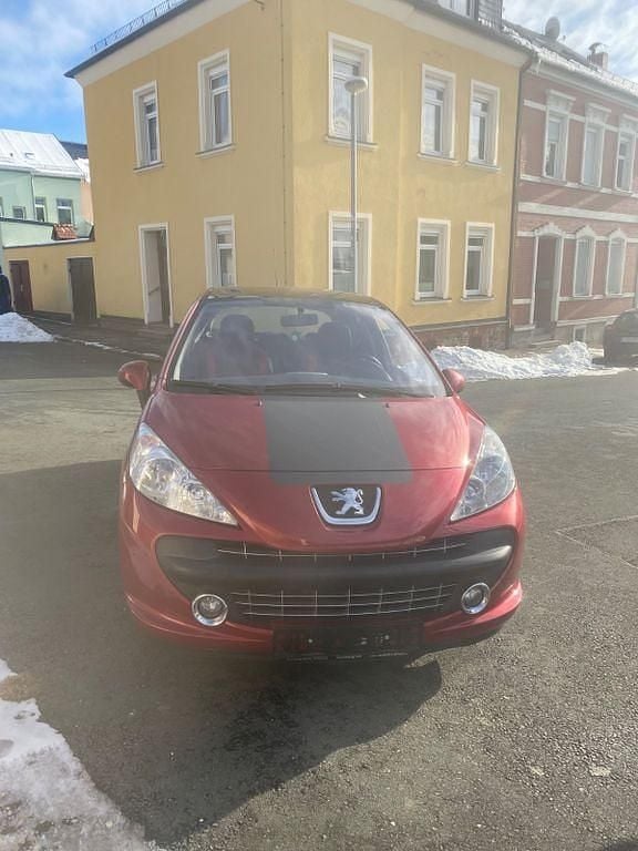 Gebraucht Peugeot 207 88 PS (64 kW) 2006 Rot Limousine