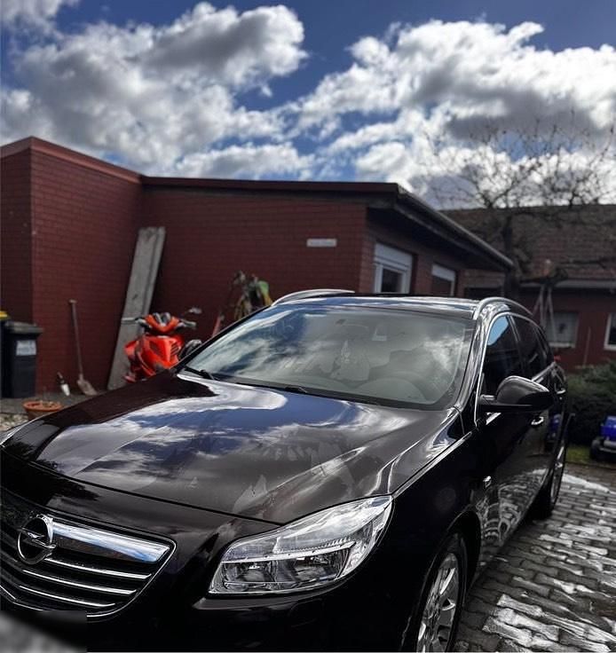 Gebraucht Opel Insignia 180 PS (132 kW) 2010 Braun Kombi
