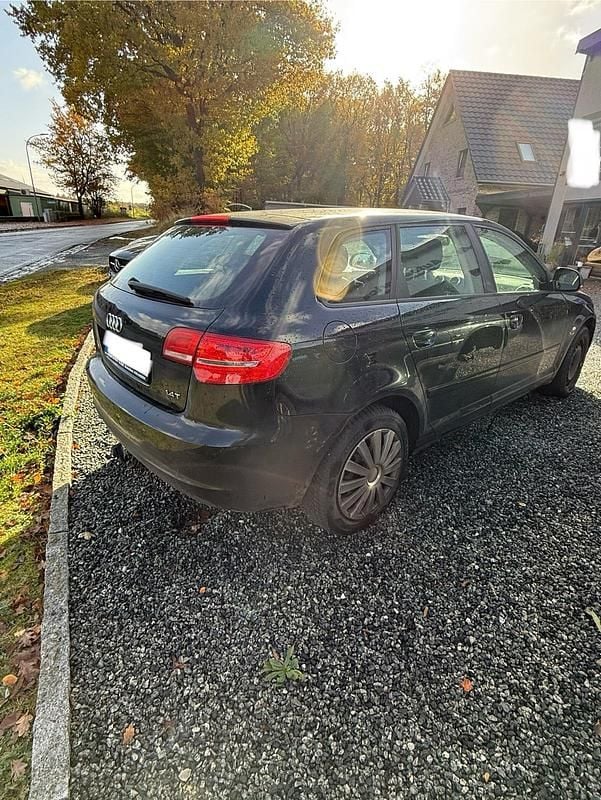 Gebraucht 2010 Audi A3 Limousine | 2.100 € - Bild 1/4