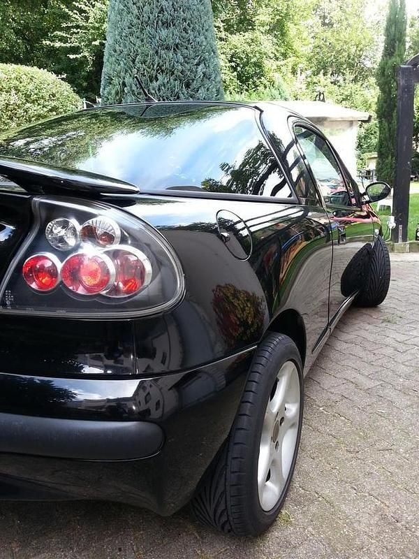 Gebraucht Opel Tigra S 122 PS (89 kW) 1996 Schwarz Coupé