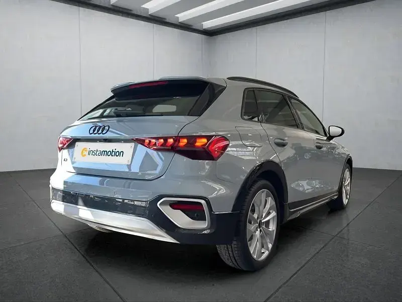 Gebraucht Audi A3 204 PS (150 kW) 2025 Grau Limousine