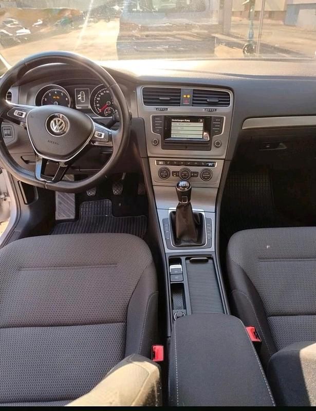 Gebraucht VW Multivan 86 PS (63 kW) 2014 Silber Van