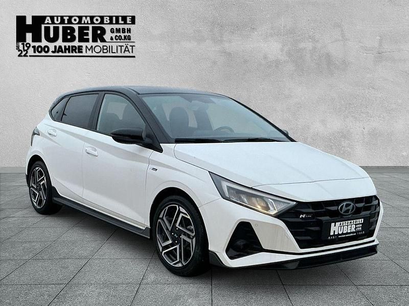 Neu Hyundai i20 N Line 101 PS (74 kW) 2025 Schwarz metallic Limousine